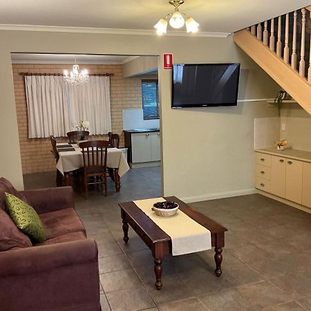 Albury Georgian Motel & Suites Ngoại thất bức ảnh