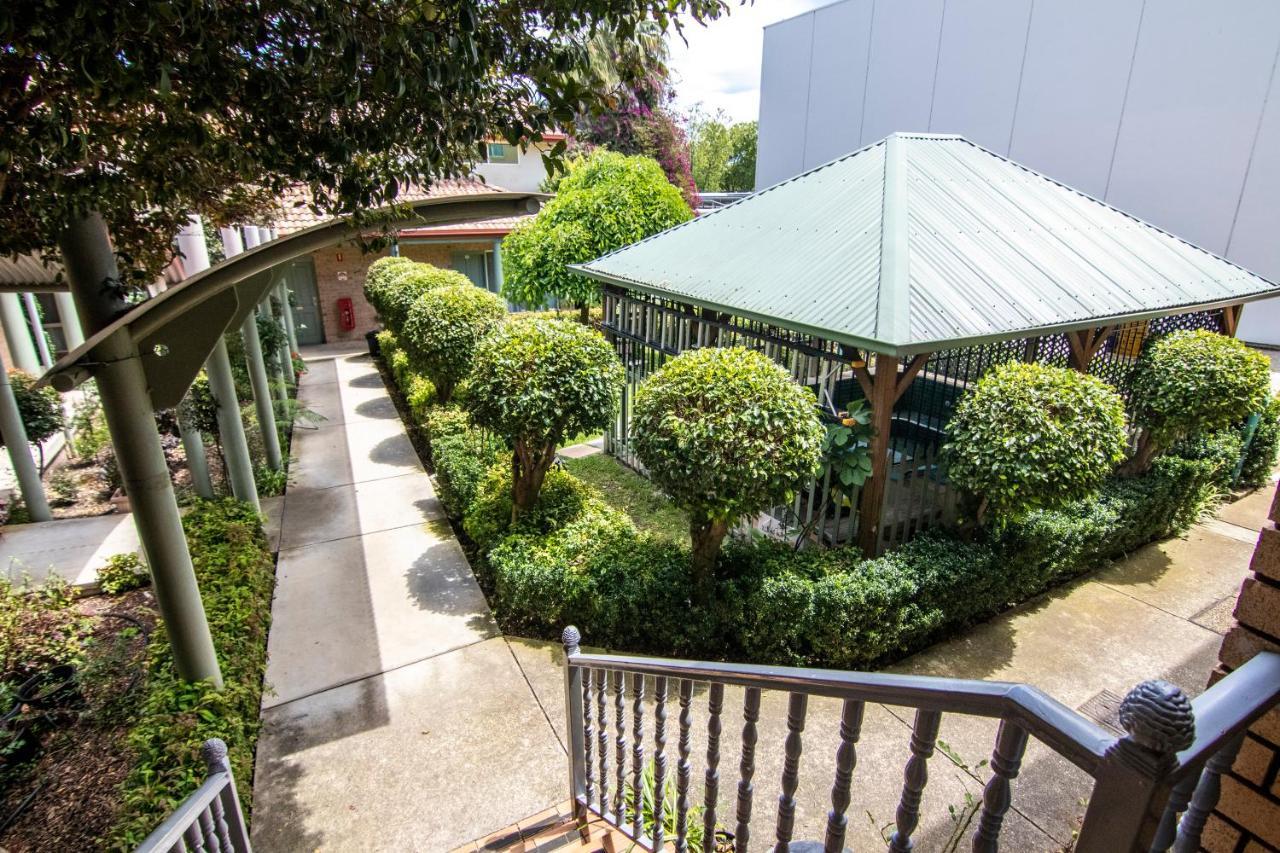 Albury Georgian Motel & Suites Ngoại thất bức ảnh
